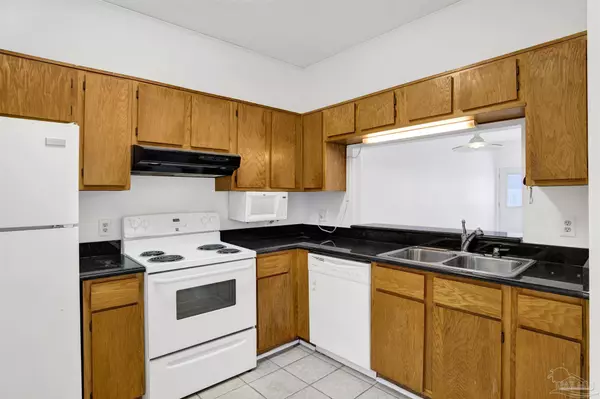 Pensacola, FL 32504,601 E Burgess Rd