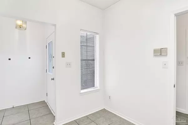 Pensacola, FL 32504,601 E Burgess Rd