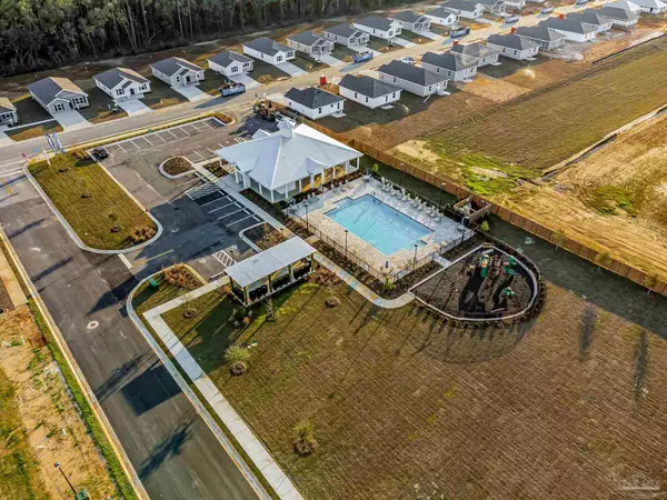 Milton, FL 32583,6364 Firefly Dr
