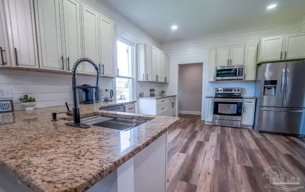Pensacola, FL 32501,23 E Brainerd St