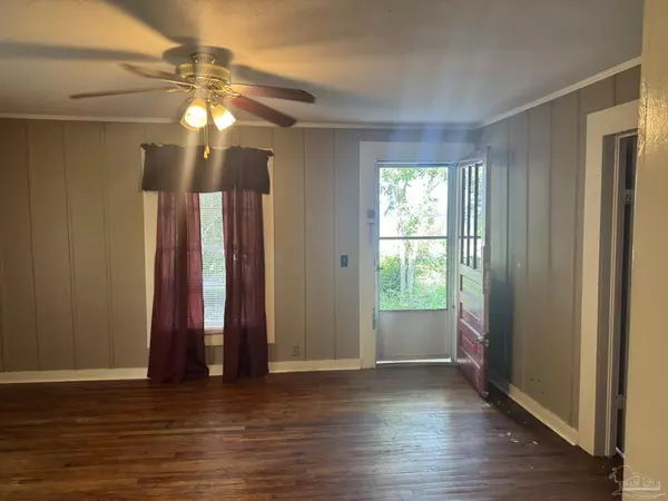 Walnut Hill, FL 32568,11150 Hwy 97