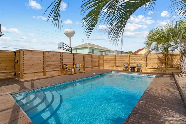 Navarre Beach, FL 32566,8075 White Sands Blvd