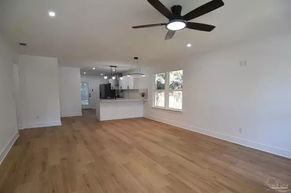 Pensacola, FL 32503,2911 N Miller St