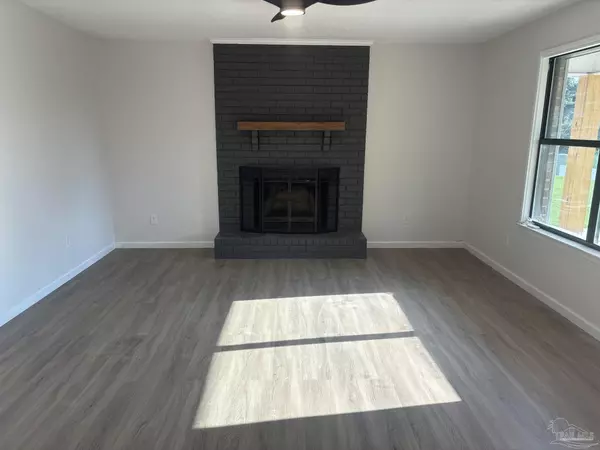 Pensacola, FL 32526,6630 Bellview Pines Pl