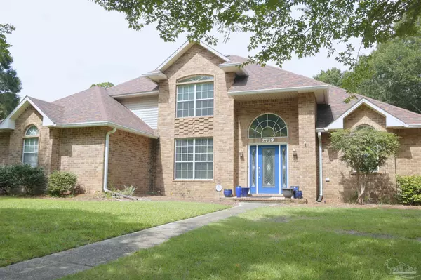 2719 Ashbury Ln, Cantonment, FL 32533