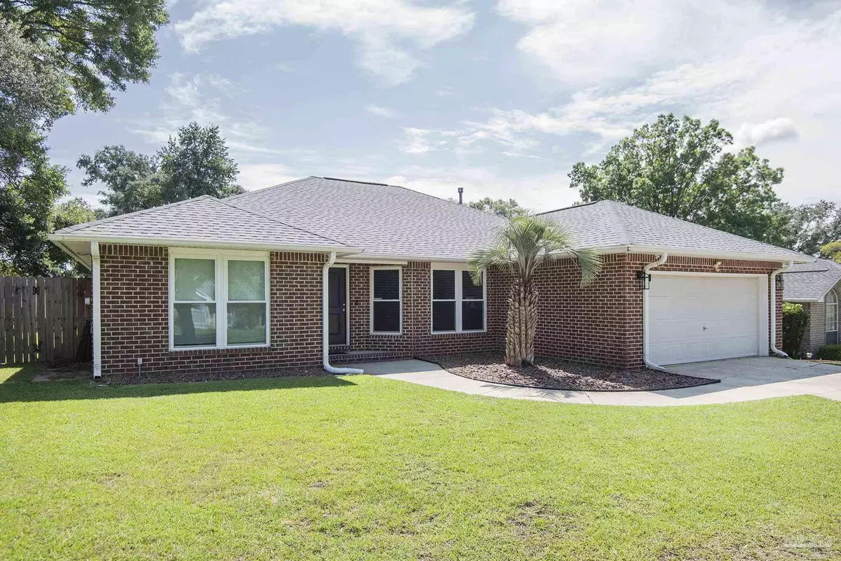 Pensacola, FL 32526,220 Sand Trap Ln
