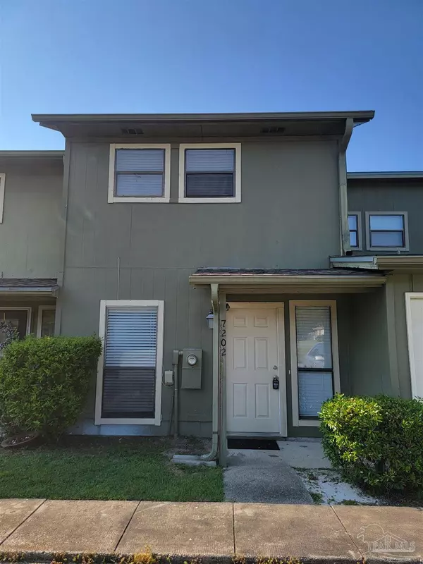 7202 Lago Vista Ct, Pensacola, FL 32506