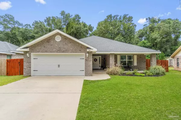 829 Maple Woods Cir, Pensacola, FL 32534