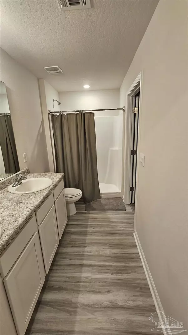 Pace, FL 32571,4326 Redbay Ct