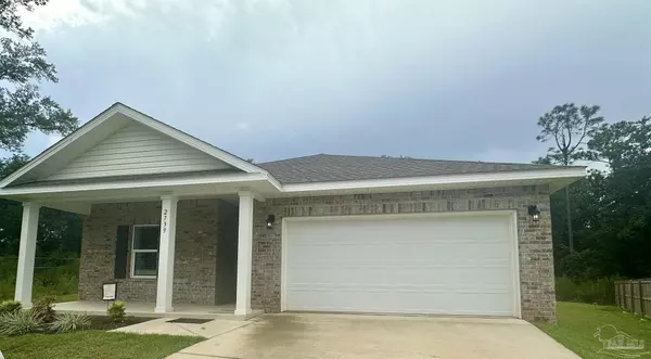2739 Avalon St, Cantonment, FL 32533