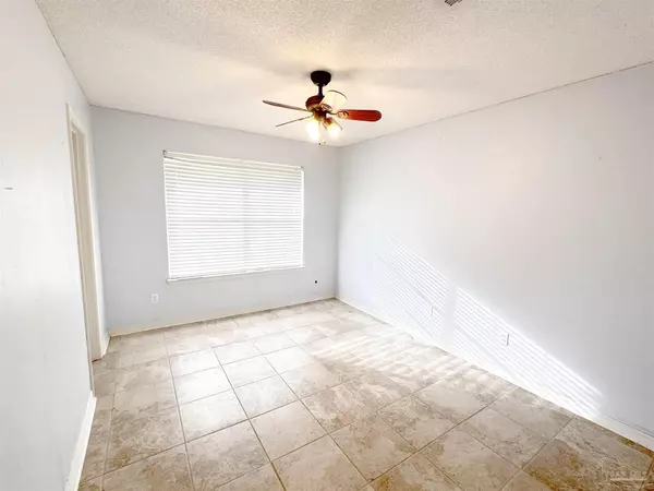 Pace, FL 32571,4694 Magnolia Hill Ct