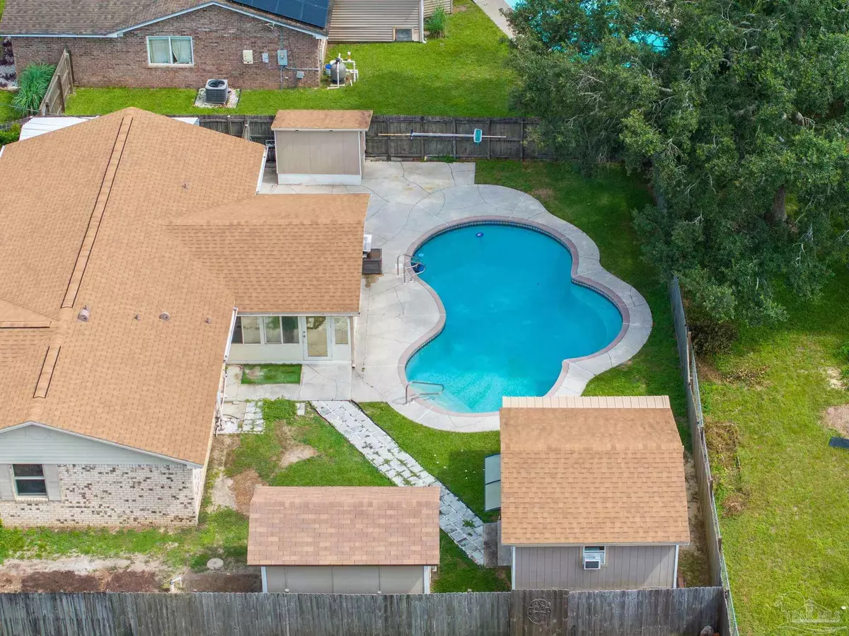 Pensacola, FL 32526,6916 Falcon Ln