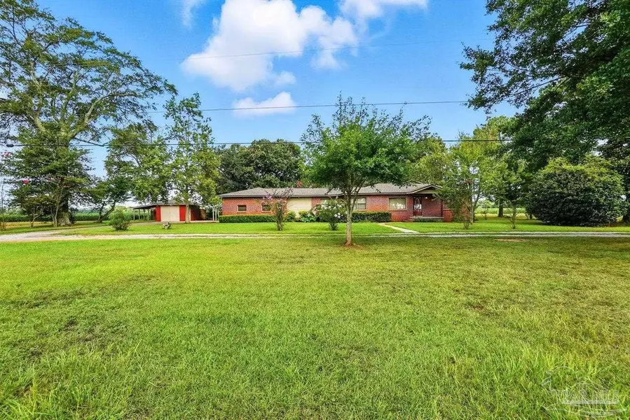 4627 Spring St, Jay, FL 32565