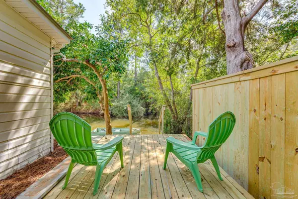 Milton, FL 32583,5811 Gazebo St