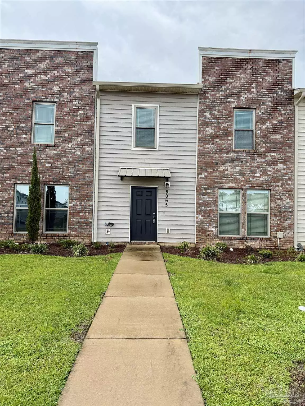 Pace, FL 32571,5065 Peach Dr