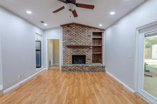 Ft Walton Beach, FL 32547,848 Meadow Ln