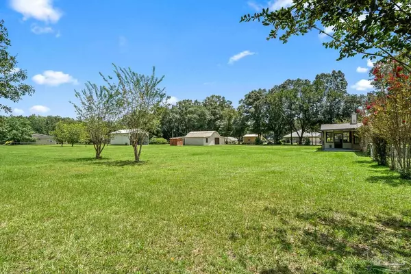 Pace, FL 32571,6160 Saddle Club Rd