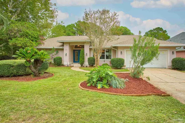 1338 Tour Dr, Gulf Breeze, FL 32563