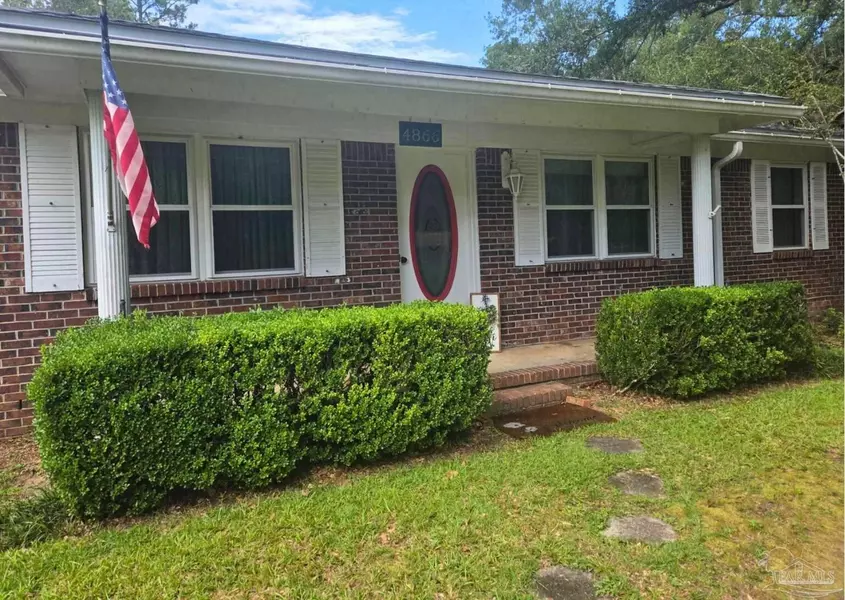 4866 Blakemore Dr, Pace, FL 32571