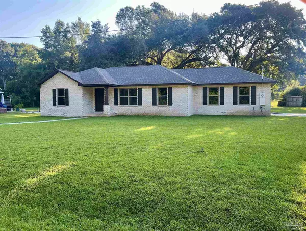 4858 Lamar Dr, Pace, FL 32571