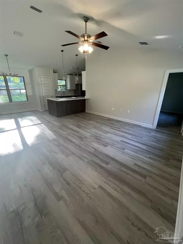 Pace, FL 32571,4858 Lamar Dr