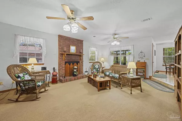 Navarre, FL 32566,2857 Avenida De Soto