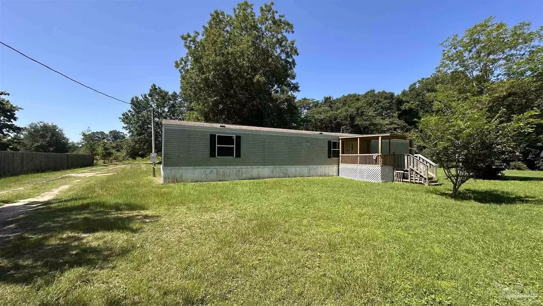 6749 Ellis Rd, Jay, FL 32565