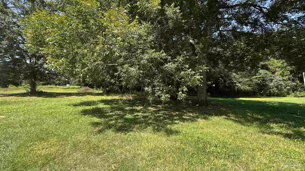 Jay, FL 32565,6749 Ellis Rd