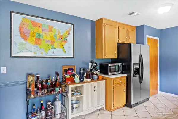 Pensacola, FL 32534,8617 Blue Jay Way