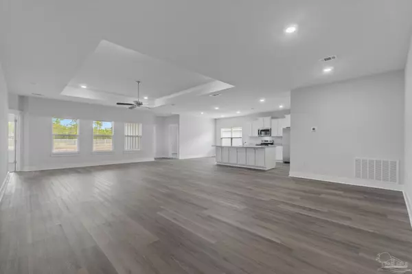 Gulf Breeze, FL 32563,6616 Forest Bay Ave