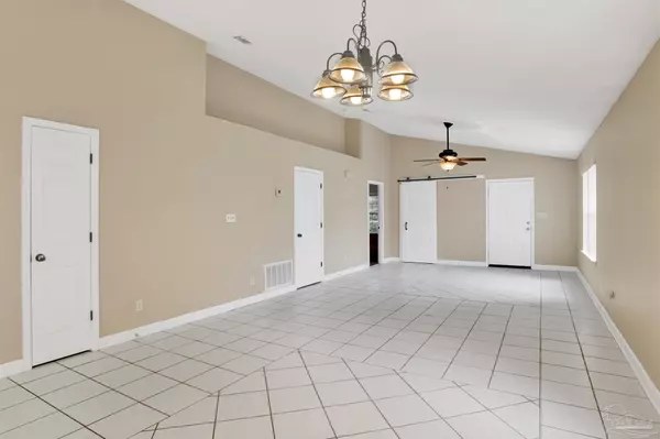 Pensacola, FL 32506,7077 Weatherwood Dr