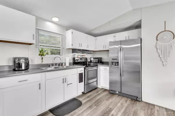 Cantonment, FL 32533,2334 Bobwhite Ln