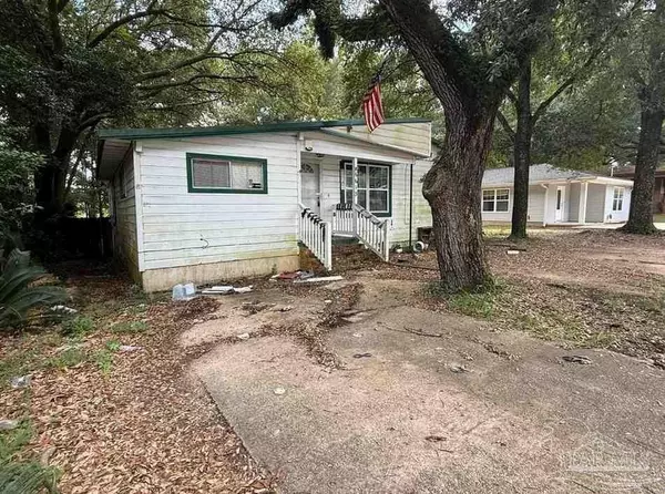 Milton, FL 32570,6613 Cedar St