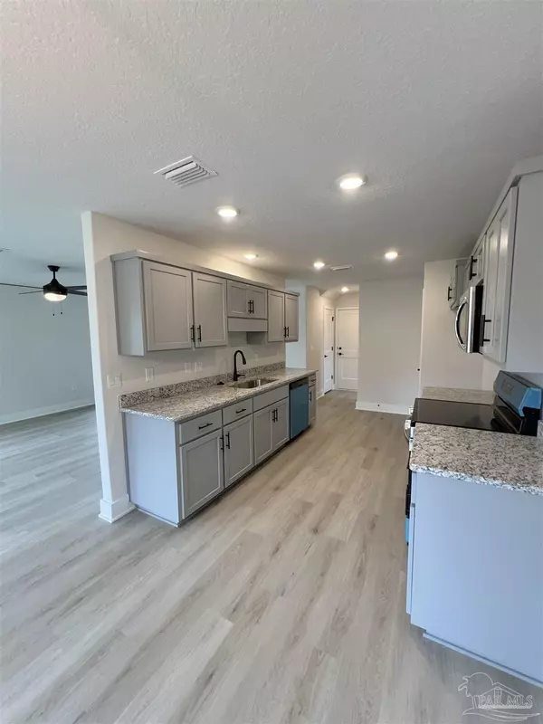 Cantonment, FL 32533,3330 Bliss Ln
