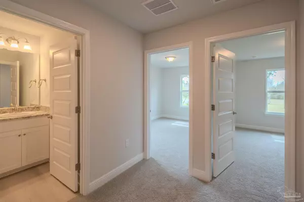 Pensacola, FL 32526,5522 Lexlee Blvd