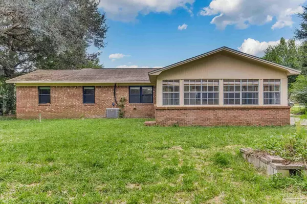 Cantonment, FL 32533,1422 Starlight Dr