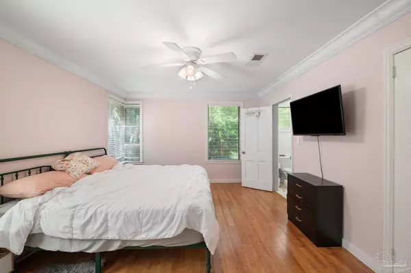 Pensacola, FL 32501,631 W Jordan St