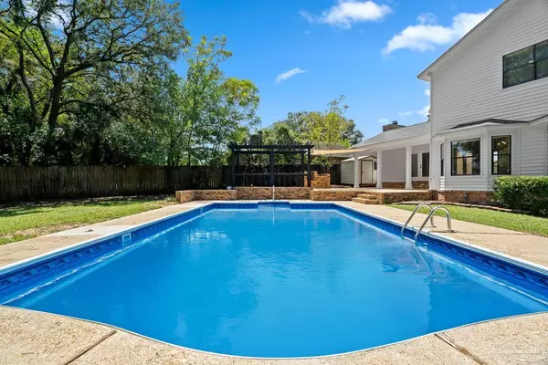 Pensacola, FL 32526,5818 Roble Loma Dr