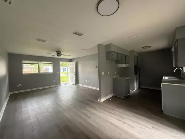 Milton, FL 32570,6441 Julia Dr