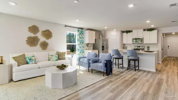 Milton, FL 32583,6392 Firefly Dr