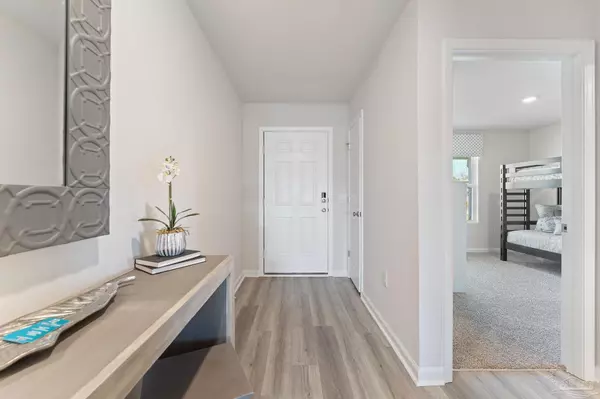 Milton, FL 32583,6396 Firefly Dr