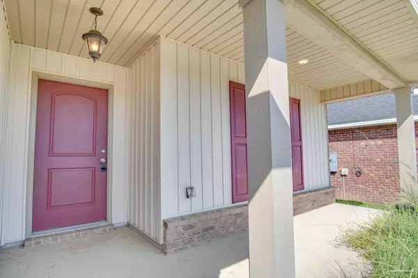 Milton, FL 32583,5628 Blue Sky Ct