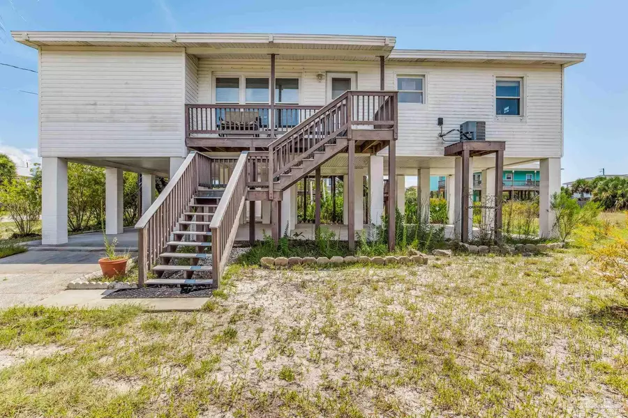 808 Largo Dr, Pensacola Beach, FL 32561