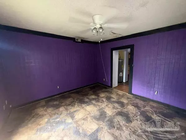 Pensacola, FL 32505,1100 N T St