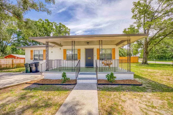 913 W Hernandez St, Pensacola, FL 32501