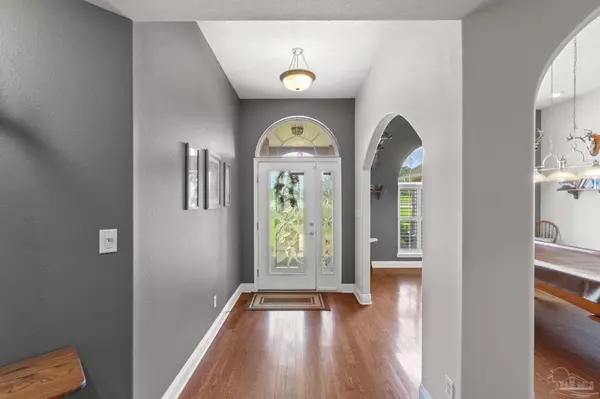 Molino, FL 32577,4381 Molino Rd