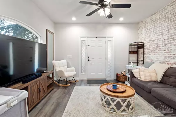 Pensacola, FL 32504,6413 Concord Way