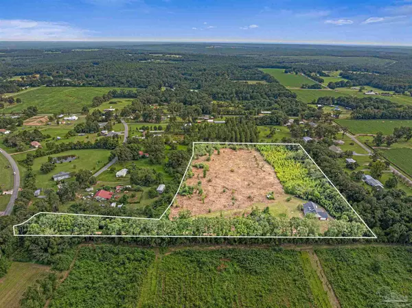 Century, FL 32535,7151 Stucky Rd