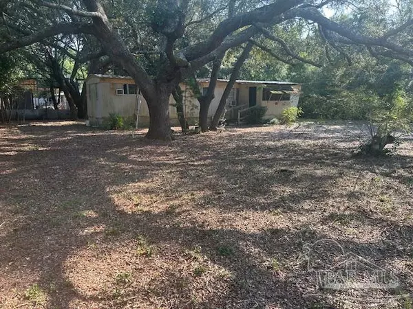 Navarre, FL 32566,7507 Blackjack Cir