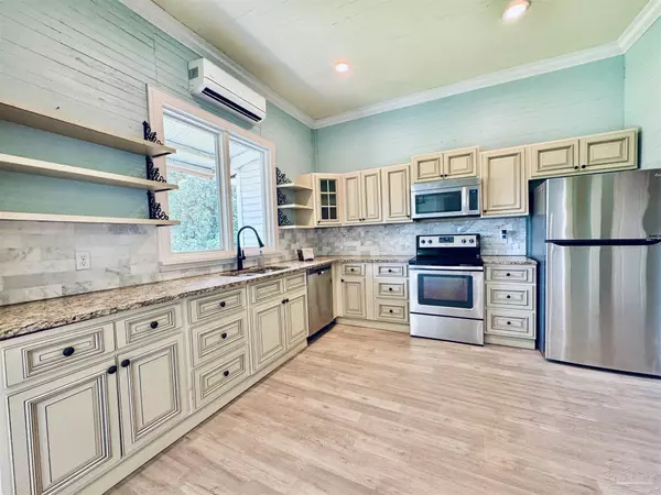 Milton, FL 32583,6957 Thompson St